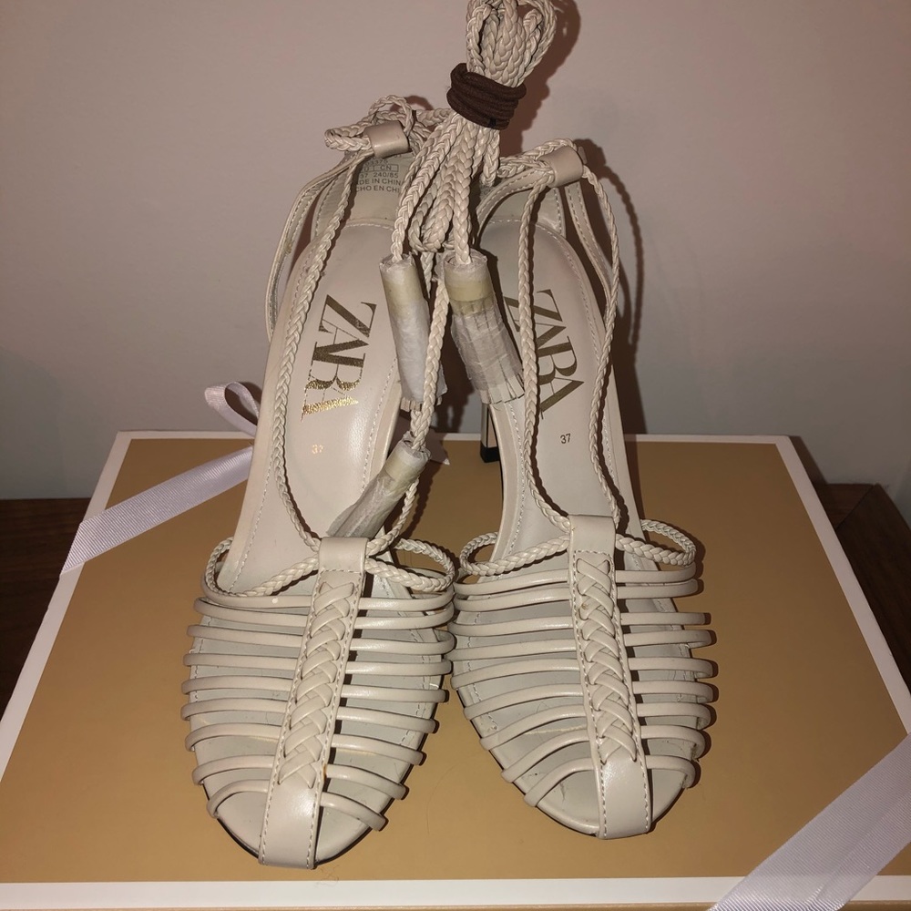 BRAND NEW ZARA shoe taupe lace up cage heels